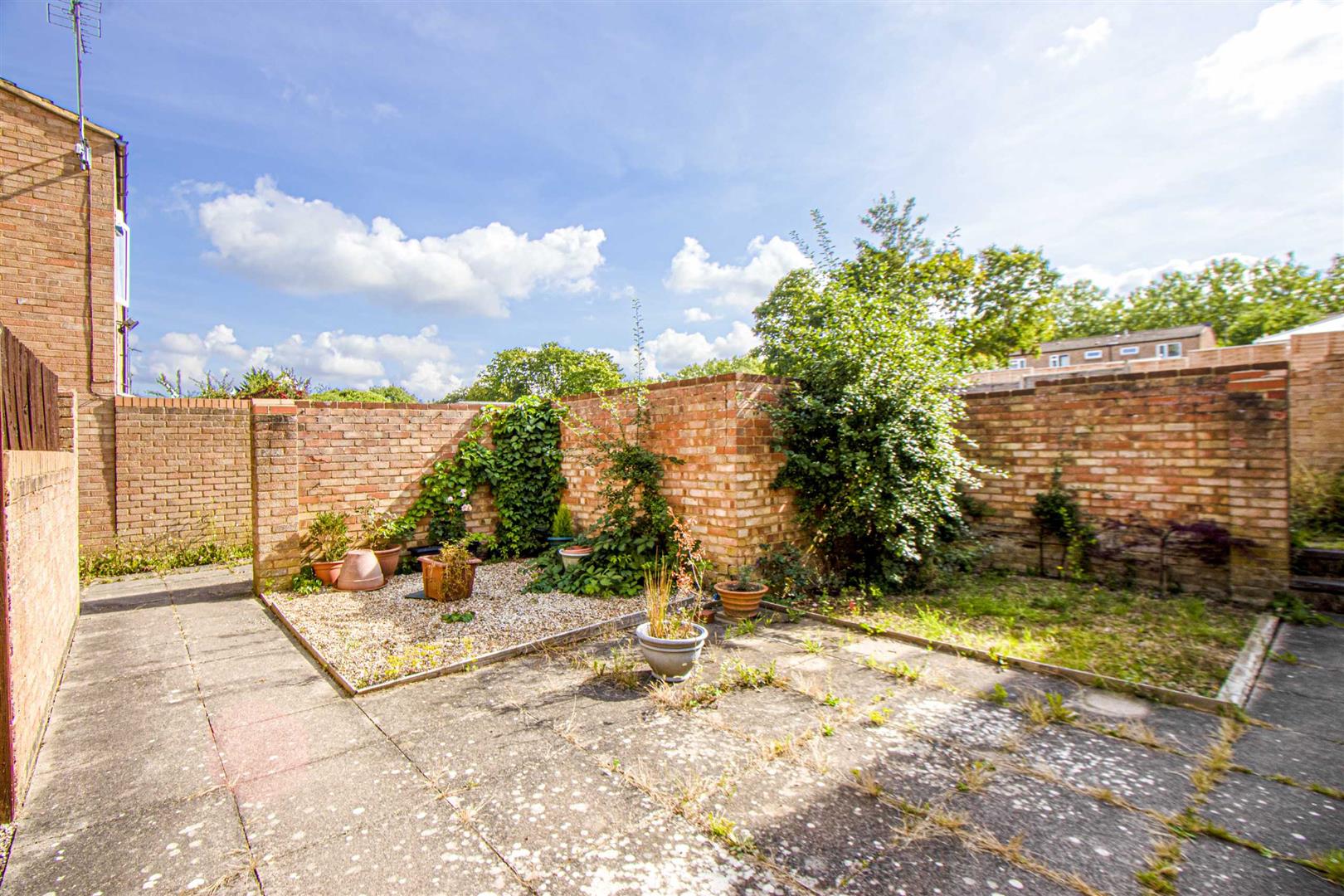 Bayard Avenue, Downs Barn, Milton Keynes